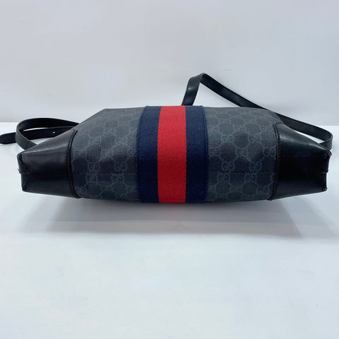 GUCCI Messenger bag black WS32539