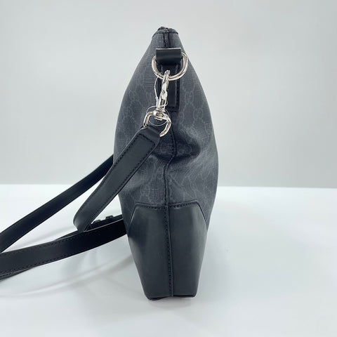 GUCCI Web stripe Shoulder Bag black WS32576
