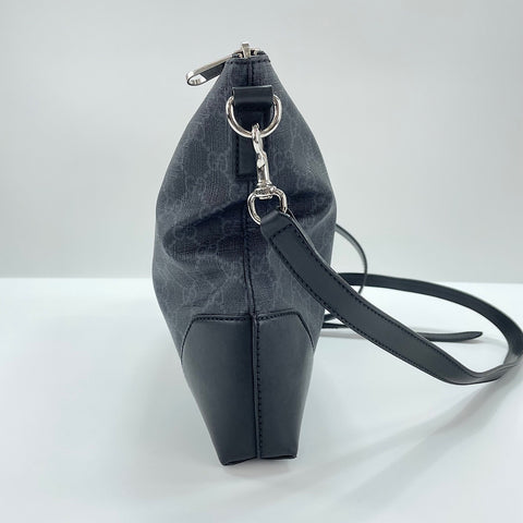 GUCCI Web stripe Shoulder Bag black WS32576