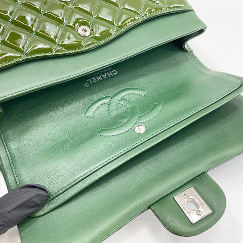 CHANEL Matrasse 25 Shoulder Bag enamel green WS32581