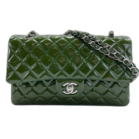 CHANEL Matrasse 25 Shoulder Bag enamel green WS32581