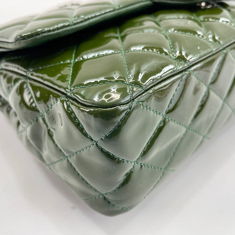 CHANEL Matrasse 25 Shoulder Bag enamel green WS32581