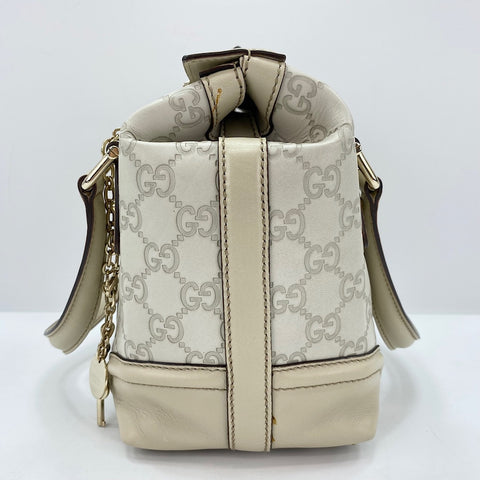 GUCCI Handbag white WS32596