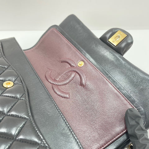 CHANEL Matrasse 25 Shoulder Bag lambskin black WS32631
