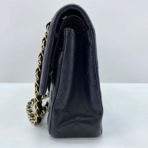 CHANEL Matrasse 25 Shoulder Bag lambskin black WS32633