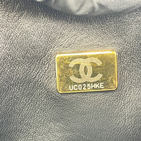 CHANEL Matrasse 25 Shoulder Bag lambskin black WS32635