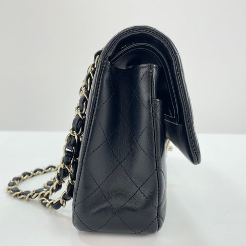 CHANEL Matrasse 25 Shoulder Bag lambskin black WS32635
