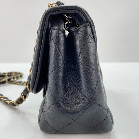 CHANEL Matrasse Shoulder Bag lambskin black WS32654