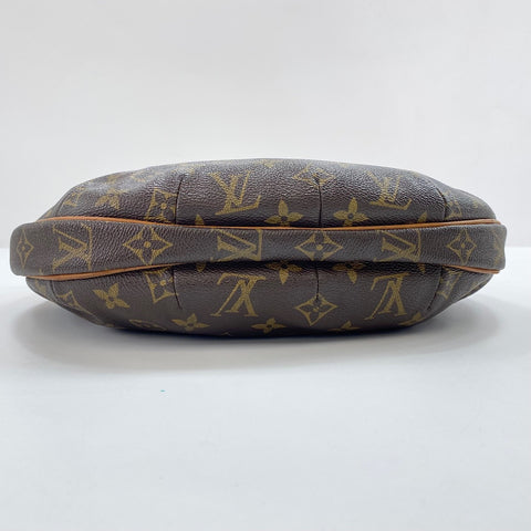 LOUIS VUITTON Croissant MM Shoulder Bag Brown WS32670