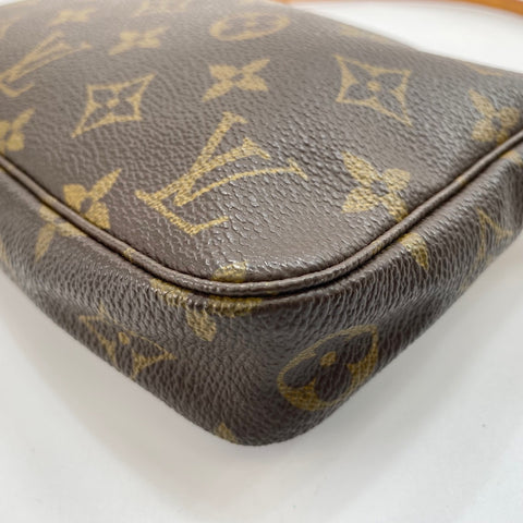 LOUIS VUITTON Pochette Accessoires Handbag Brown WS32672