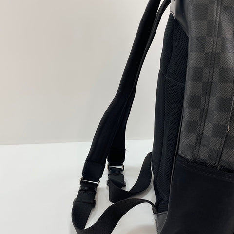 LOUIS VUITTON Michael Backpack Â· Daypack black WS32673