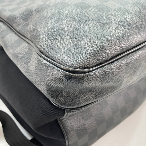 LOUIS VUITTON Michael Backpack Â· Daypack black WS32673