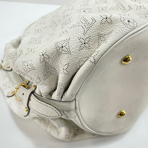 LOUIS VUITTON Mahina Neo L Shoulder Bag white WS32684