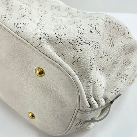 LOUIS VUITTON Mahina Neo L Shoulder Bag white WS32684