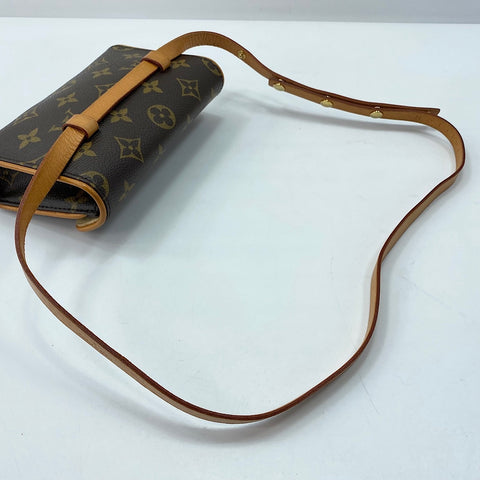 LOUIS VUITTON Pochette Florentine Waist bag Brown WS32718