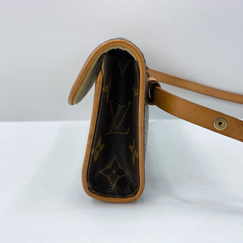 LOUIS VUITTON Pochette Florentine Waist bag Brown WS32718