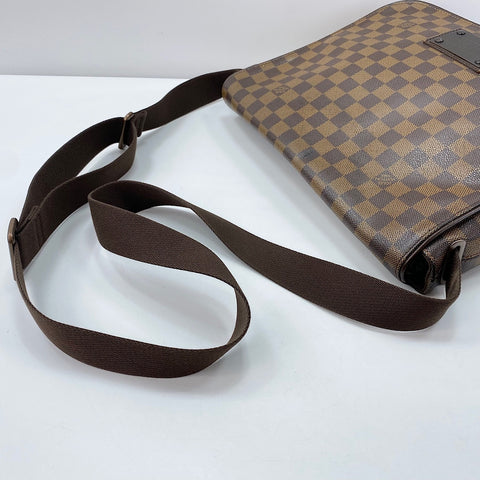 LOUIS VUITTON Brooklyn MM Shoulder Bag Brown WS32723