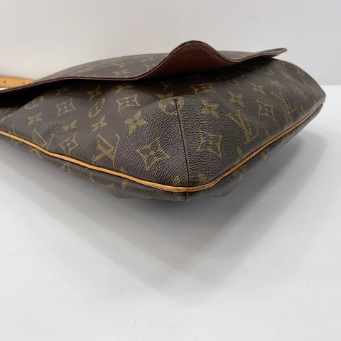 LOUIS VUITTON Muset Shoulder Bag Brown WS32726