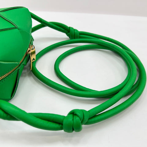 BOTTEGAVENETA MAXI INTRECCIATO Shoulder Bag leather green WS32742