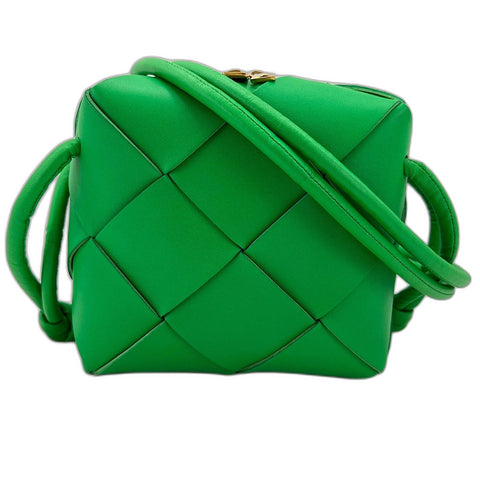 BOTTEGAVENETA MAXI INTRECCIATO Shoulder Bag leather green WS32742