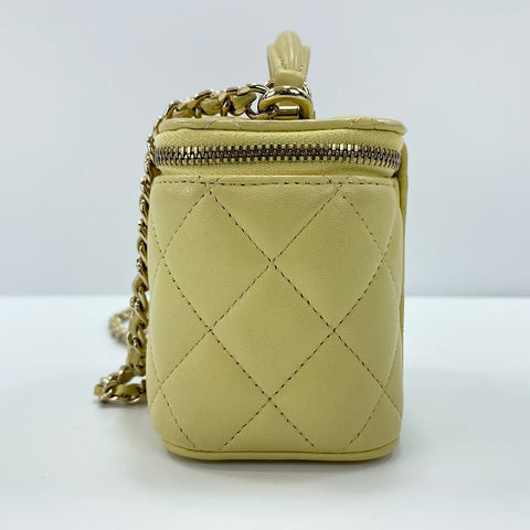 CHANEL Matrasse Shoulder Bag lambskin yellow WS32757