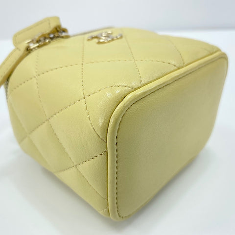 CHANEL Matrasse Shoulder Bag lambskin yellow WS32757
