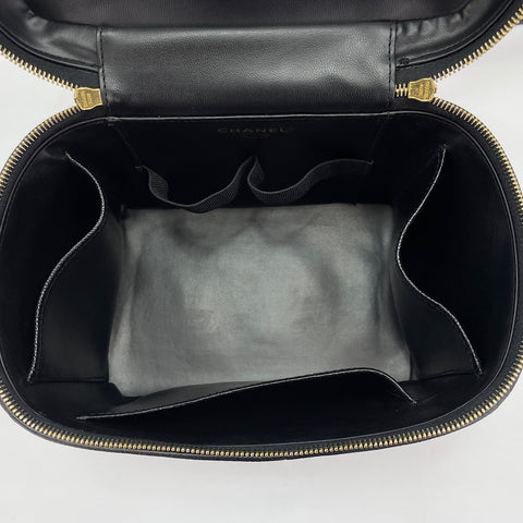 CHANEL Shoulder Bag black WS32761