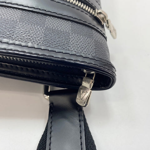 LOUIS VUITTON Tomas Shoulder Bag black WS32771