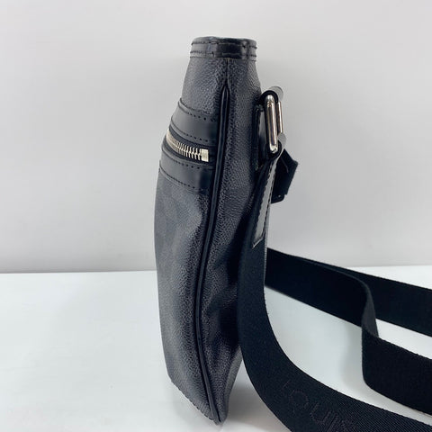 LOUIS VUITTON Tomas Shoulder Bag black WS32771