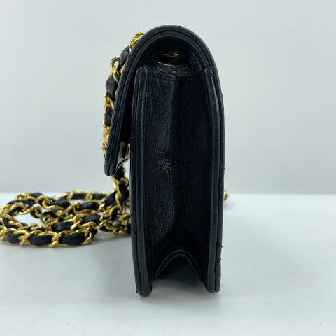 CHANEL Mini matrasse Shoulder Bag lambskin black WS32779