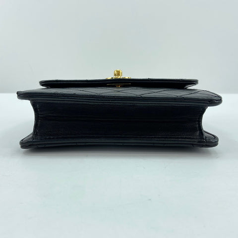 CHANEL Mini matrasse Shoulder Bag lambskin black WS32779