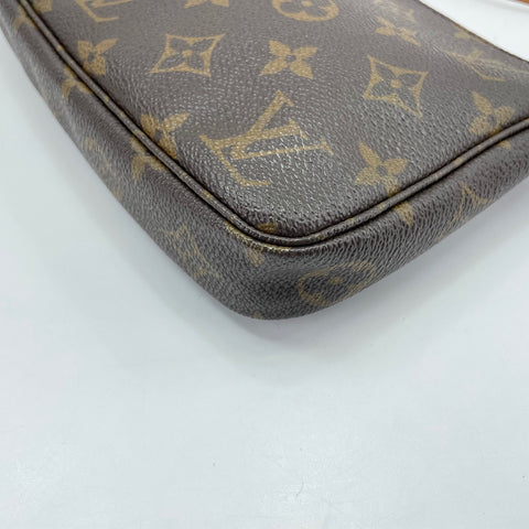 LOUIS VUITTON Pochette Accessoires Handbag Brown WS32789