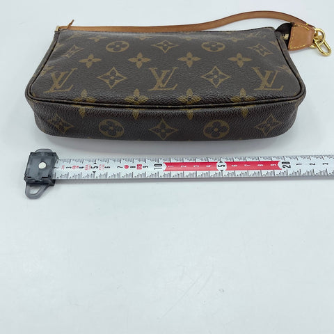 LOUIS VUITTON Pochette Accessoires Handbag Brown WS32789