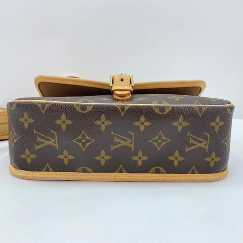 LOUIS VUITTON Sologne Shoulder Bag Brown WS32820