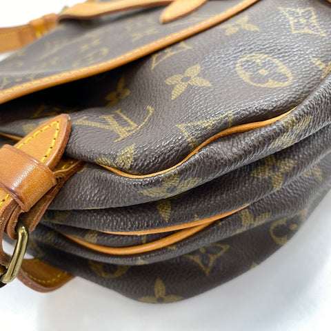 LOUIS VUITTON Saumur 30 Shoulder Bag Brown WS32823
