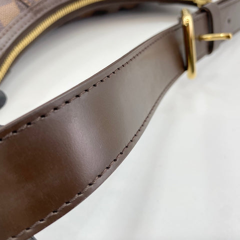 LOUIS VUITTON テムズ PM Shoulder Bag Brown WS32830