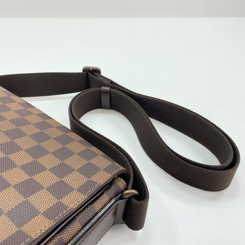 LOUIS VUITTON District PM Shoulder Bag Brown WS32831
