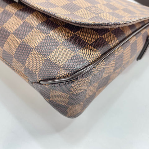LOUIS VUITTON District PM Shoulder Bag Brown WS32831