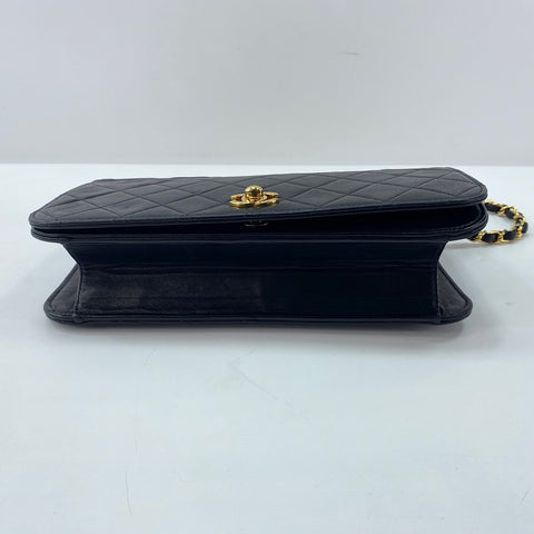 CHANEL Matrasse Shoulder Bag lambskin black WS32845