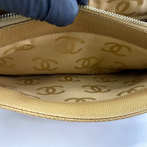 CHANEL Shoulder Bag beige WS32849