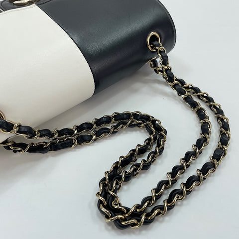 CHANEL Two-tone double flap Shoulder Bag lambskin black WS32886