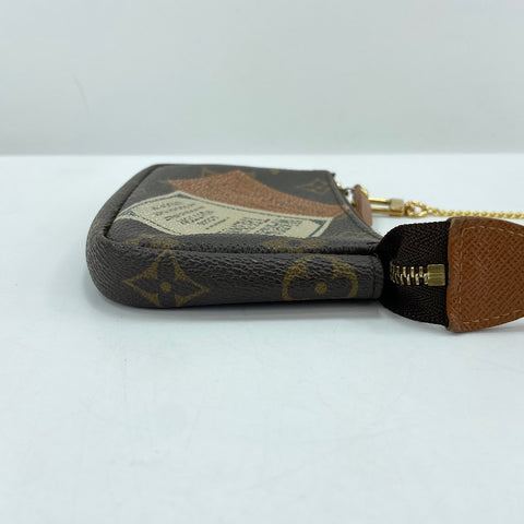LOUIS VUITTON Truth Cle Pouch Brown WS32933