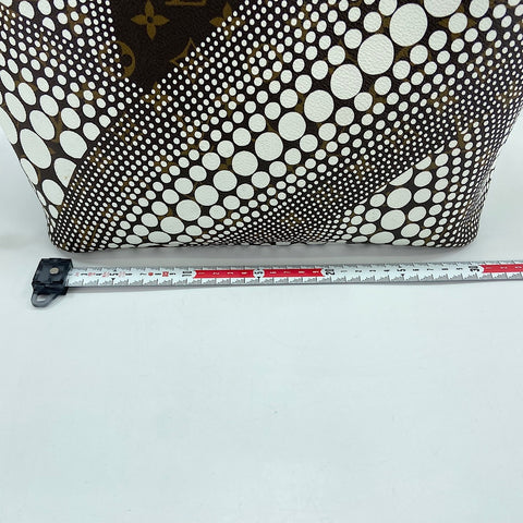 LOUIS VUITTON x Yayoi Kusama Neverfull MM Tote Bag white WS32939