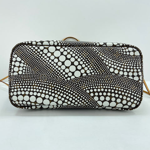 LOUIS VUITTON x Yayoi Kusama Neverfull MM Tote Bag white WS32939