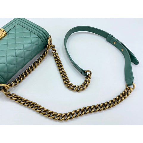 CHANEL Boy chanel Shoulder Bag lambskin green WS33000