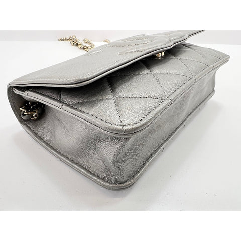 CHANEL Matrasse Shoulder Bag lambskin Silver WS33025