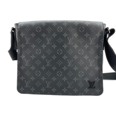 LOUIS VUITTON District Shoulder Bag black WS33036