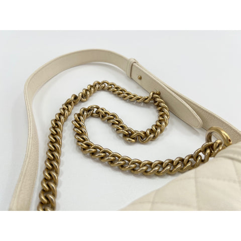 CHANEL Boy Chanel vertical Shoulder Bag white WS33040
