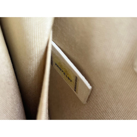 CHANEL Boy Chanel vertical Shoulder Bag white WS33040