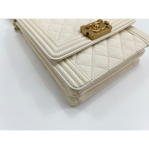 CHANEL Boy Chanel vertical Shoulder Bag white WS33040